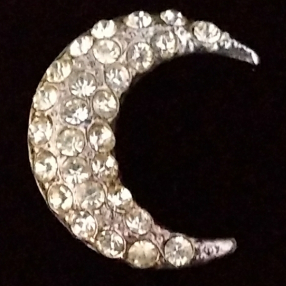 VINTAGE Pave Rhinestone Crescent Moon/ Horn Brooch - Picture 2 of 8